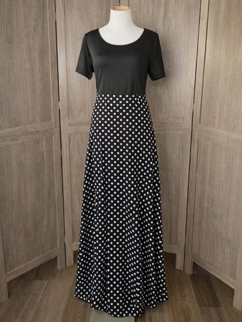 Women maxi black white polka dot dress